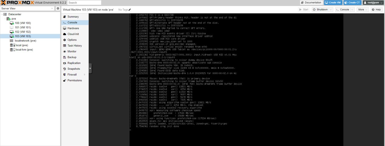 Скриншот Proxmox VE 8.2.2 — консоль VM 103. Поток системных сообщений загрузки: ошибки GPT-заголовков, инициализация USB-устройств (usbhid, bochs-drm frame buffer), сообщения RAID1 о запуске алгоритмов ssse2v2 и ssse4 со скоростями ~121–212 МБ/с, prefetch64, async_tx; завершение инициализации ядра.