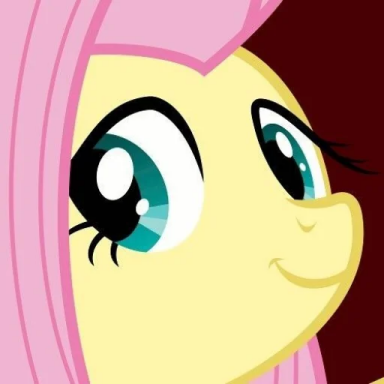 Стикер/аватар: Флаттершай из мультсериала My Little Pony — розово-белая пони с голубыми глазами смотрит в кадр.